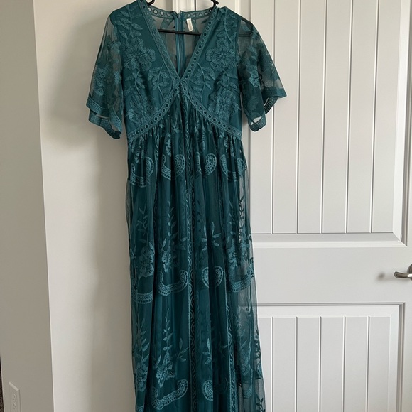 Lace mesh overlay maternity maxi dress - Picture 4 of 5